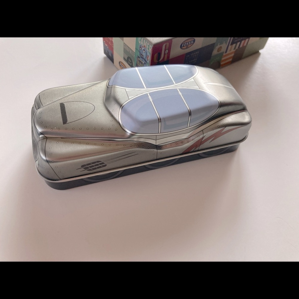 Fossil Limited Edition Car Tin-New